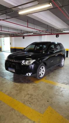 MITSUBISHI OUTLANDER 3.0 GT 4X4 V6 24V GASOLINA 4P AUTOMÁTICO MITSUBISHI OUTLANDER 3.0 GT 4X4 V6 24V GASOLINA 4P AUTOMÁTICO